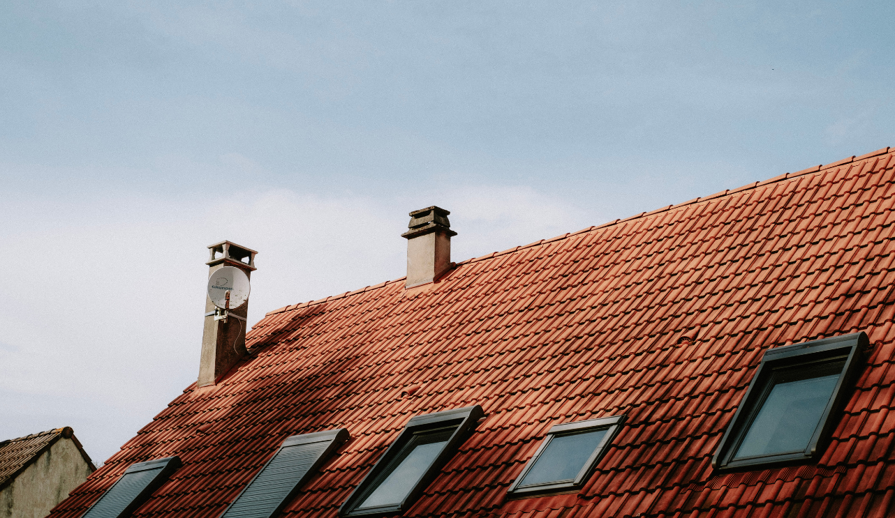 Helping Covington Businesses Maintain Strong Roofing Performance